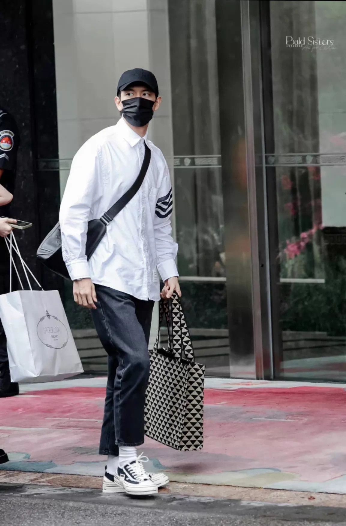 Thom Browne Thom Browne Classic 4-Bar White Oxford Shirt Size 1 Size US S / EU 44-46 / 1 - 8 Thumbnail