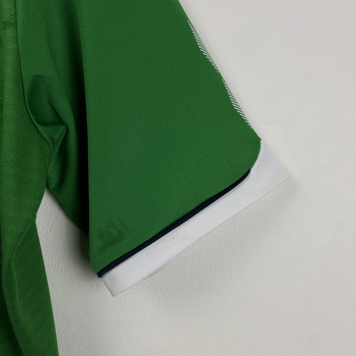 Umbro Blockcore Jersey Umbro Northern Ireland T-shirt 2008 2010 Size US M / EU 48-50 / 2 - 18 Thumbnail