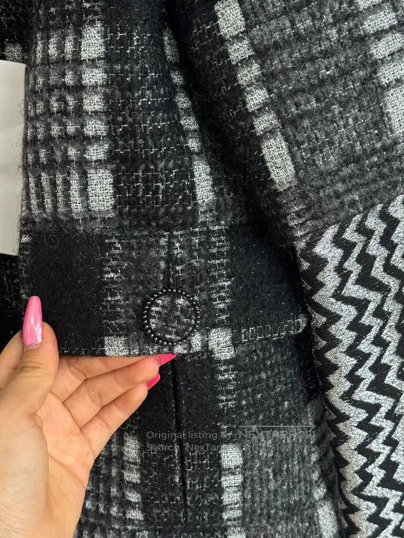 Chanel Chanel Handicraft workshop chair series black and white pl Size XS / US 0-2 / IT 36-38 - 5 Thumbnail