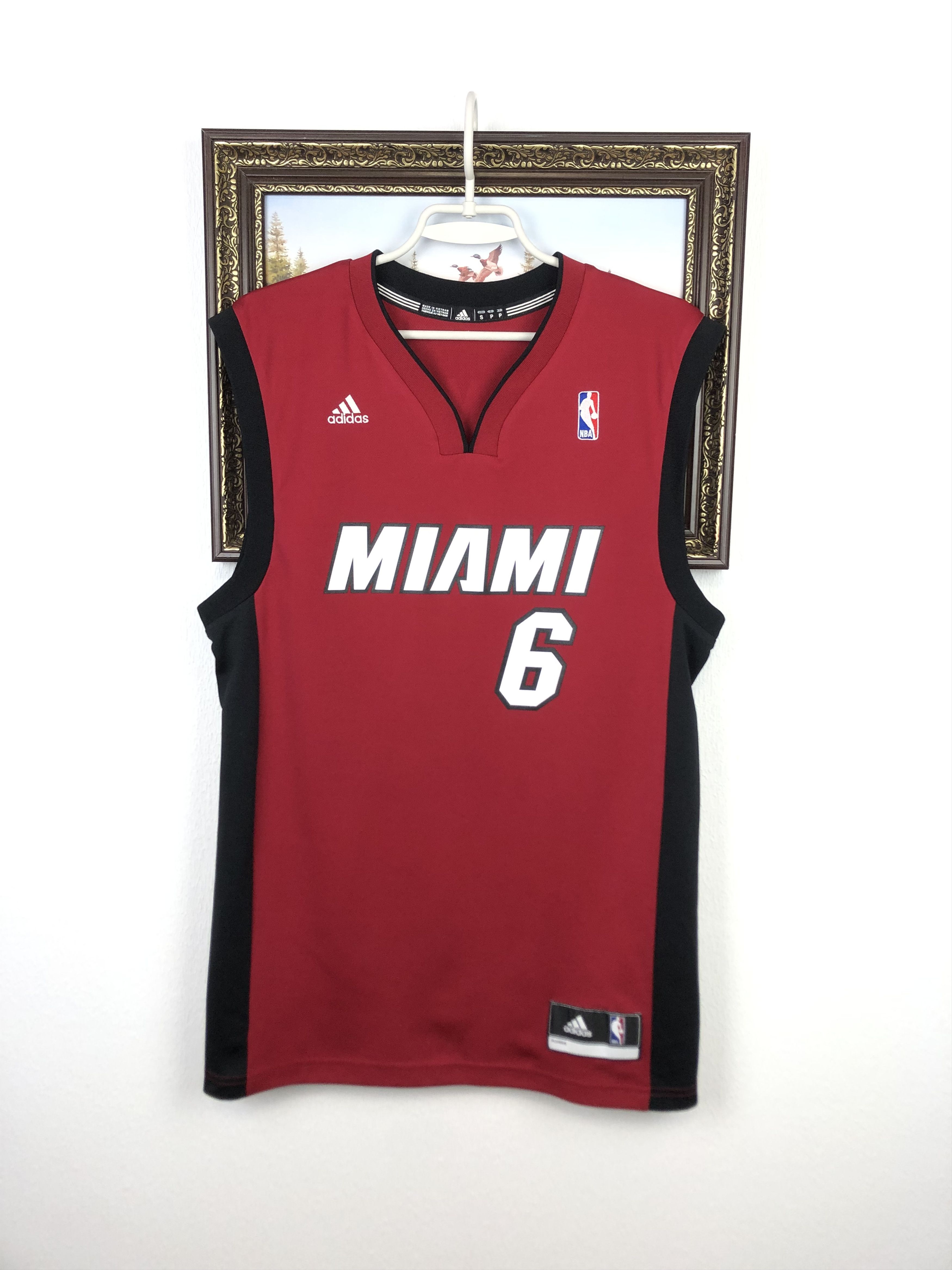 Vintage Miami Heat NBA Red Jersey #6 James King Tee