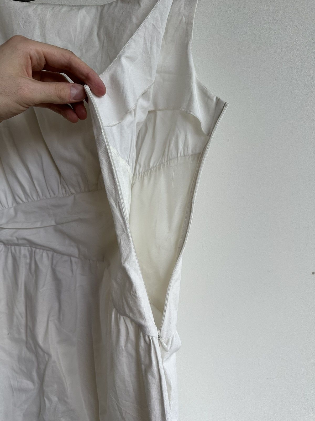 Moschino Vintage Moschino Cheap and Chic Dress Sheath Bow White US 8 Size M / US 6-8 / IT 42-44 - 6 Thumbnail