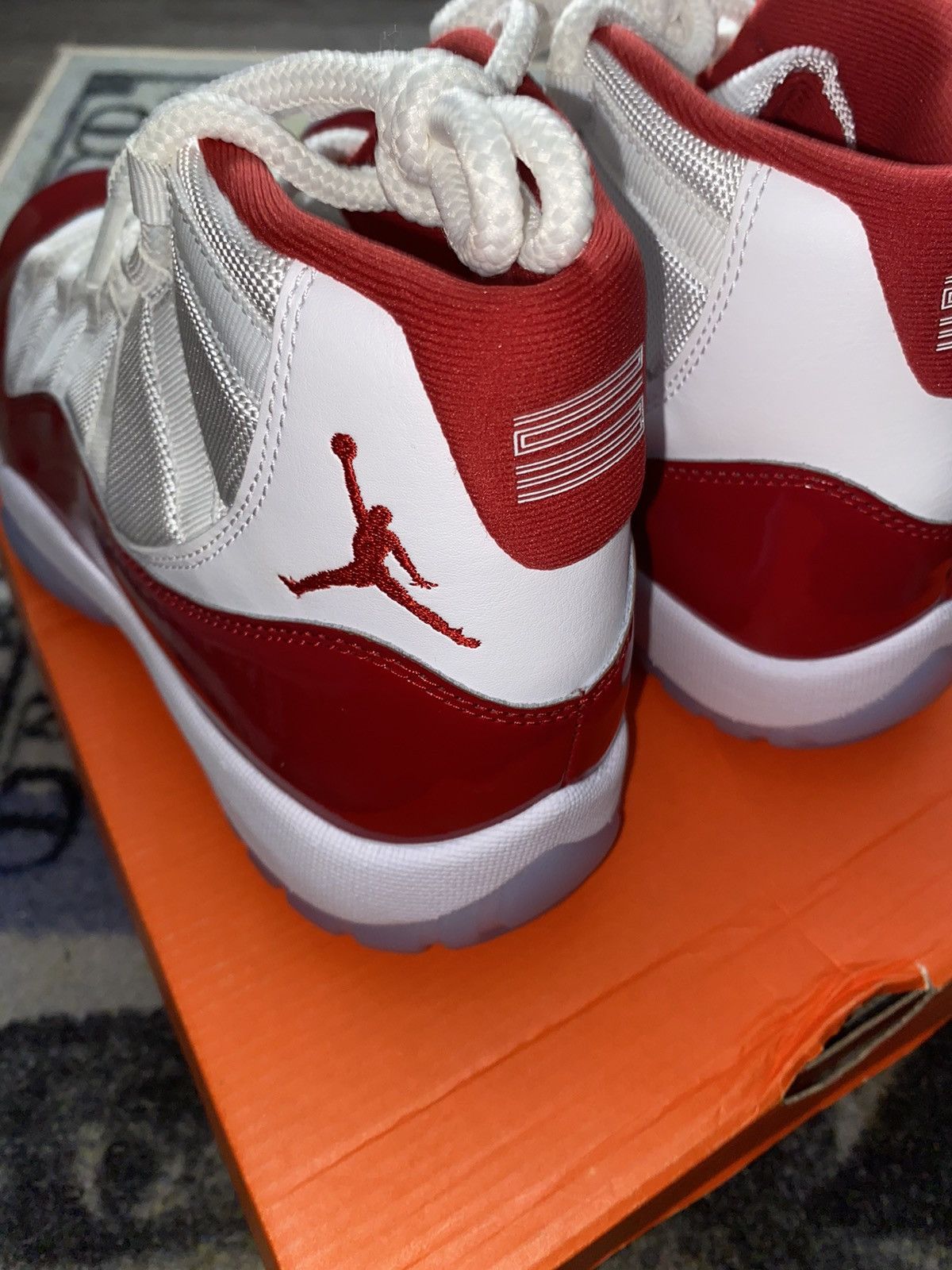 Jordan Brand Jordan 11 Retro Cherry (2022) 8.5 WOMENS Size US 7 / EU 40 - 4 Thumbnail