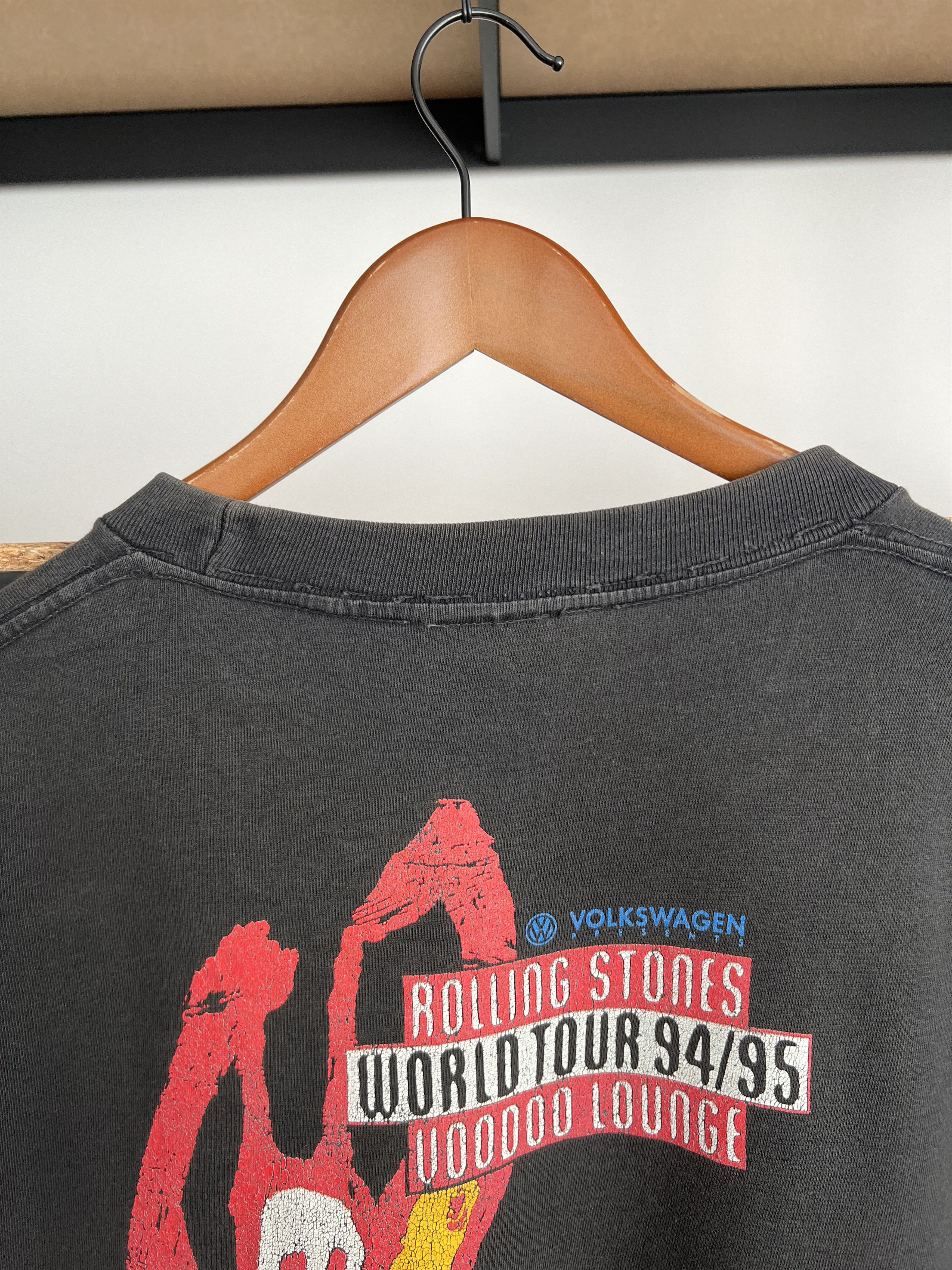 Band Tees Vintage 1995 The Rolling Stones Voodoo Lounge Black T-shirt Size US XL / EU 56 / 4 - 24 Thumbnail