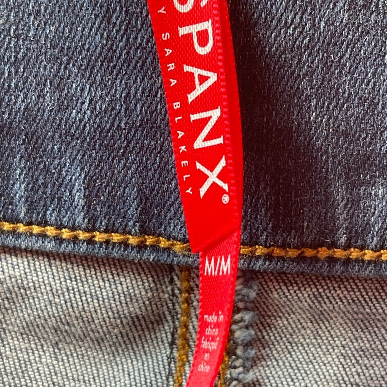 Spanx SPANX Distressed Ankle Skinny Jeans Medium Wash Size 28" / US 6 / IT 42 - 7 Thumbnail