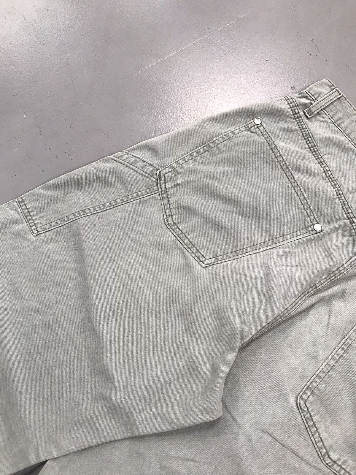 Levi's × Levi's Vintage Clothing 90s vintage Levi’s silver tab khakhi carpenter denim Size US 35 - 10 Thumbnail