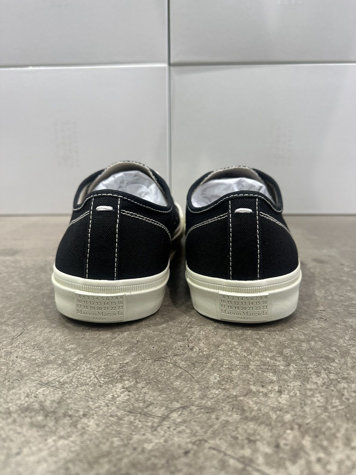 MAISON MARGIELA - Tabi Sneakers Low