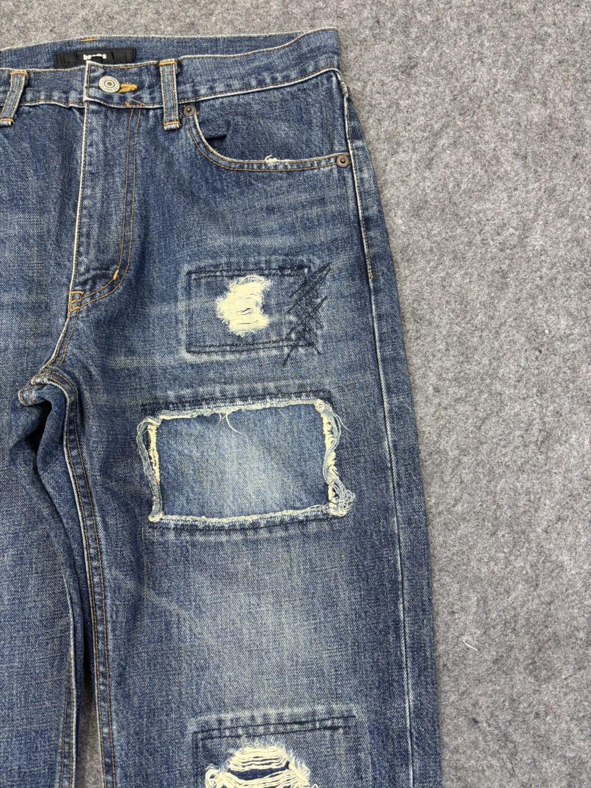 Beams Plus 💥Denim Art💥BEAMS Japan Patchwork Distressed Denim F872 Size US 31 - 3 Thumbnail