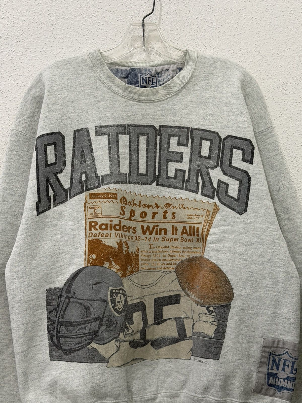 NFL Vintage 90s Oakland Raiders Defeat Vikings SuperBowl XI 1977 Size US L / EU 52-54 / 3 - 3 Thumbnail