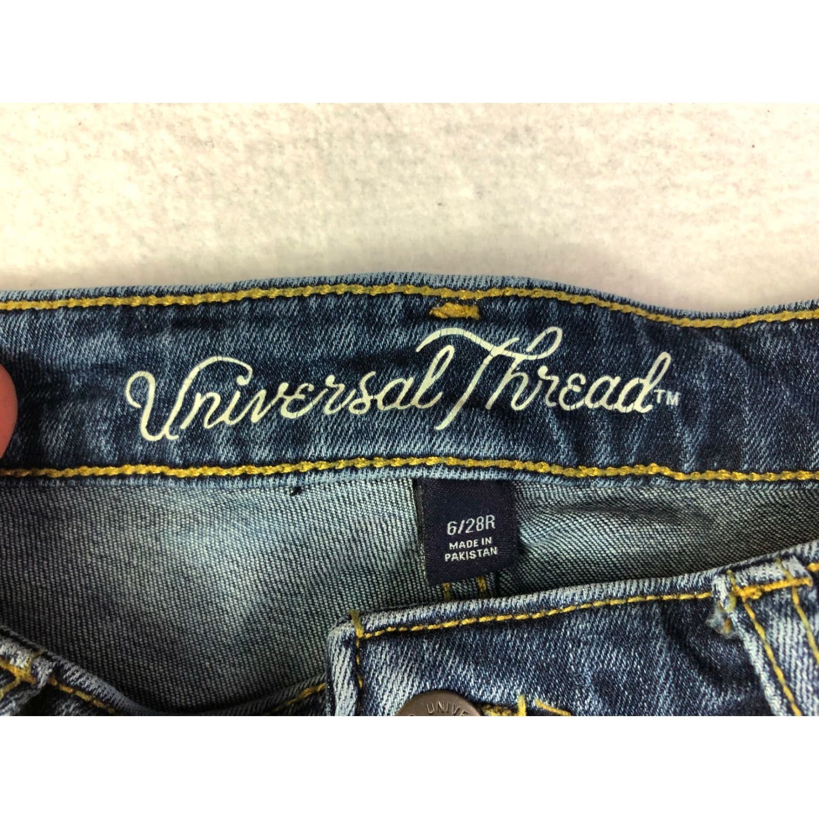 Vintage Universal Thread Juniors Jeans Mid Rise Skinny Size 6/28 Regular 27x27 Measured Size 28" / US 6 / IT 42 - 7 Thumbnail