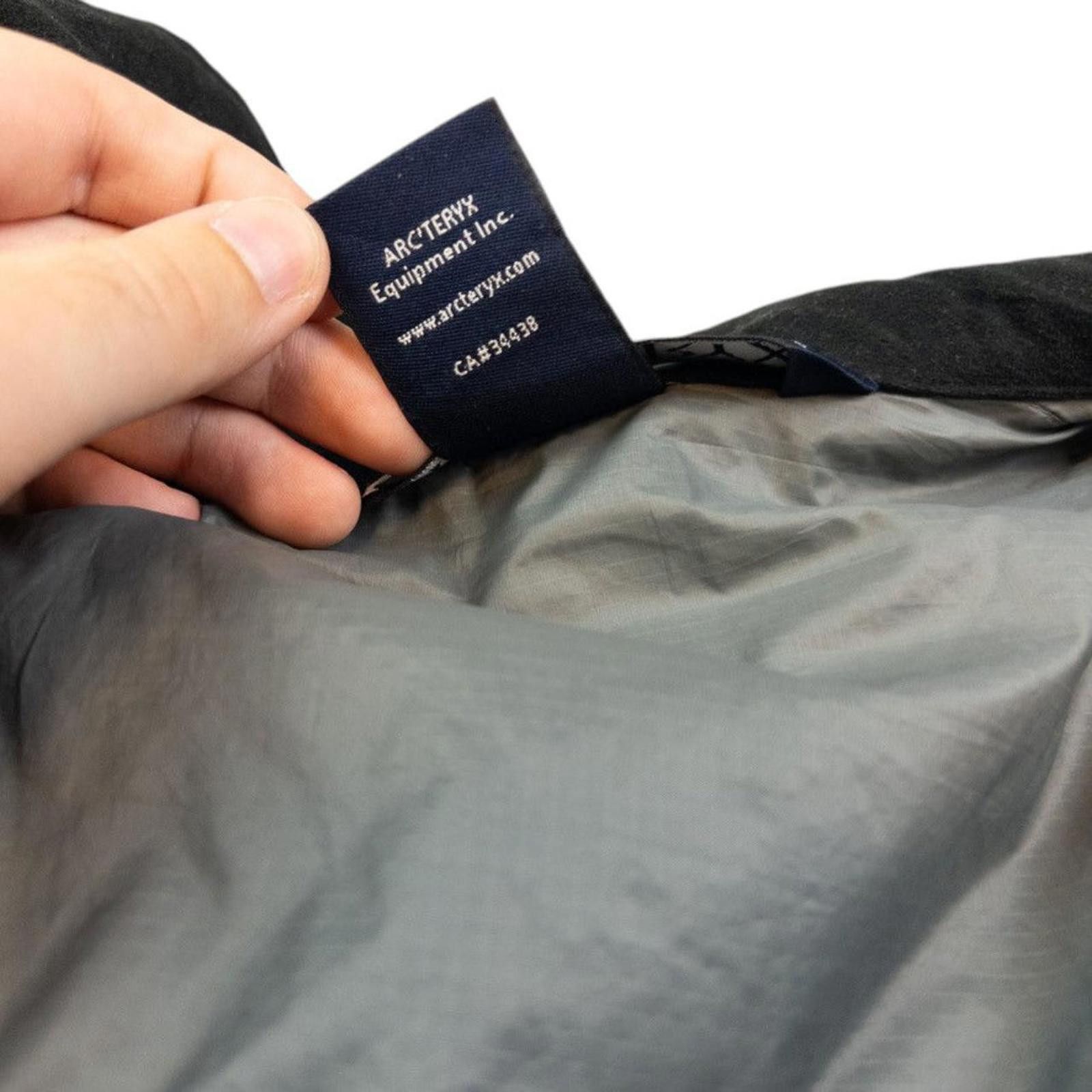 Arc'teryx Vintage Arcteryx Atom Zip Up Jacket Size XL Size US XL / EU 56 / 4 - 7 Thumbnail