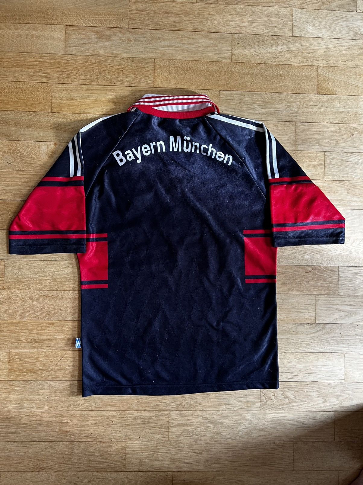 Adidas × Vintage 1997/1998 Adidas Bayern Munich Vintage Soccer Jersey T-Shirt Size US S / EU 44-46 / 1 - 3 Thumbnail