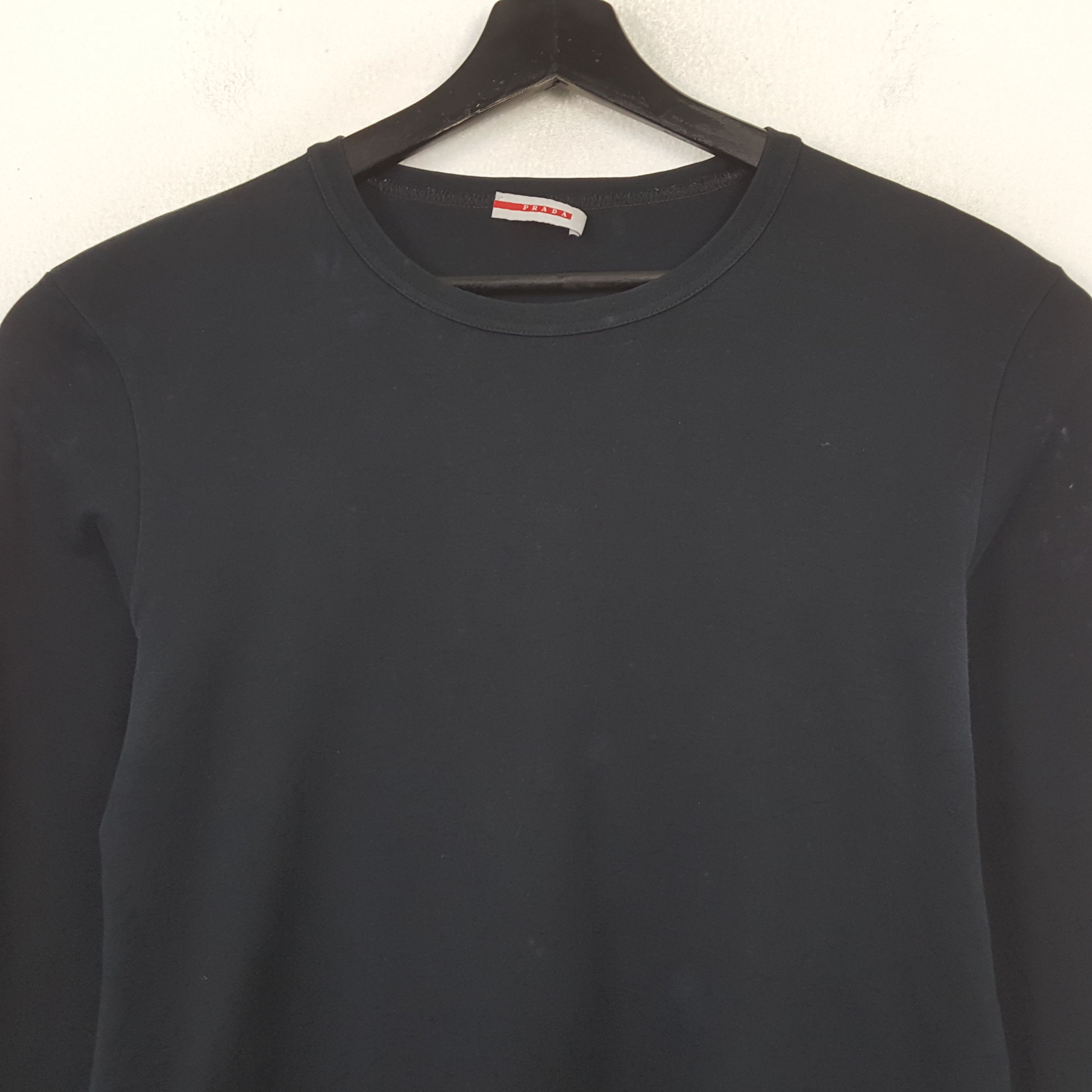 Prada Prada Fashion Brand Long Sleeve Tshirt RR13 Size M / US 6-8 / IT 42-44 - 2 Thumbnail