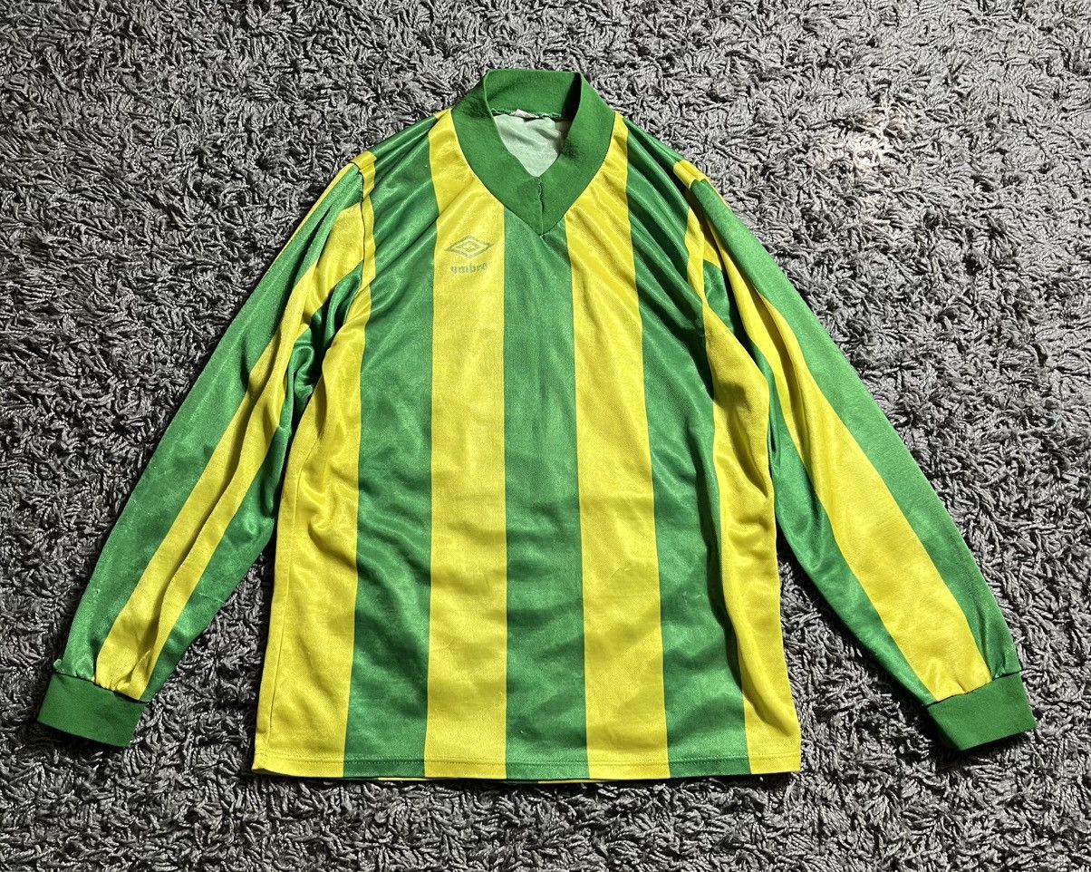 Umbro UMBRO VINTAGE 1980’s SOCCER FOOTBALL POLYESTER JERSEY Size US M / EU 48-50 / 2 - 1 Thumbnail