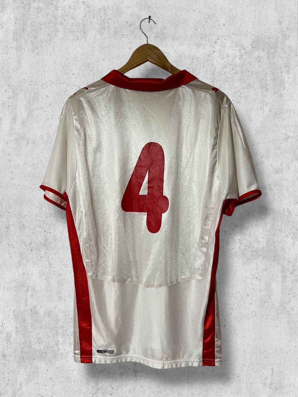 Puma Puma SWITZERLAND 4 soccer club Jersey vintage tee t shirt Size US M / EU 48-50 / 2 - 4 Thumbnail