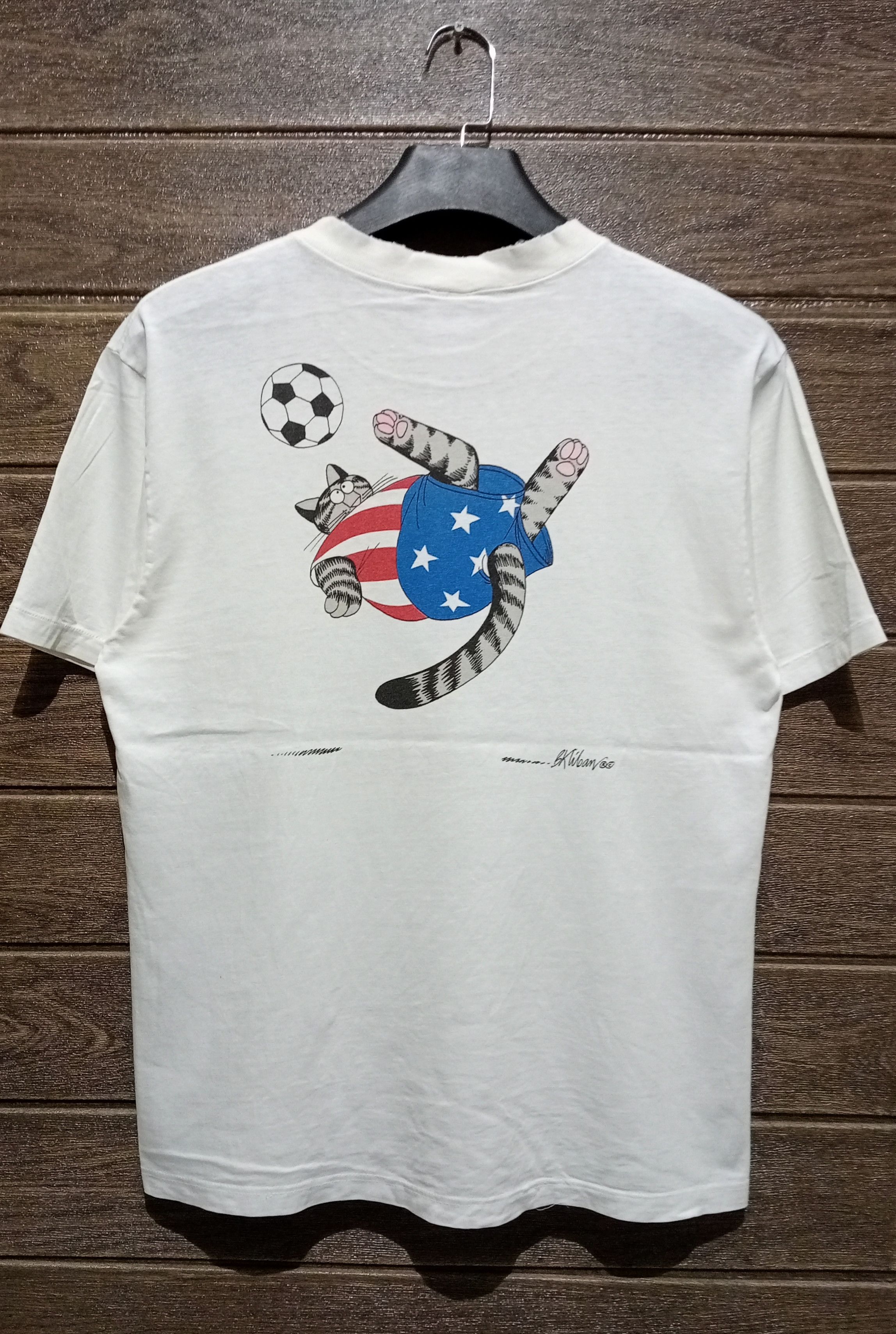 Vintage VTG 90s Single Stitch Bkliban USA Team Soccer Distressed Tee Size US M / EU 48-50 / 2 - 4 Thumbnail