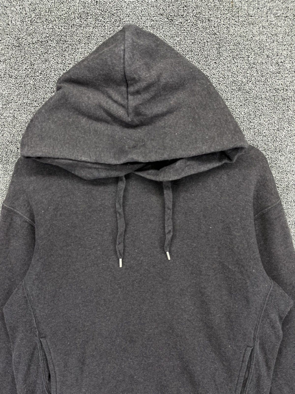 Undercover × Uniqlo Undercover X Uniqlo Rare Hoodie Sweatshirts Size US M / EU 48-50 / 2 - 3 Thumbnail