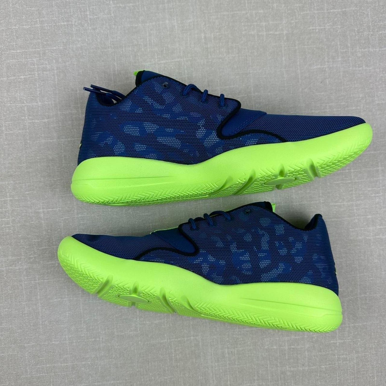 Jordan Brand 2015 Jordan Eclipse "Insignia Blue" Women 8.5 Size US 8.5 / IT 38.5 - 4 Thumbnail