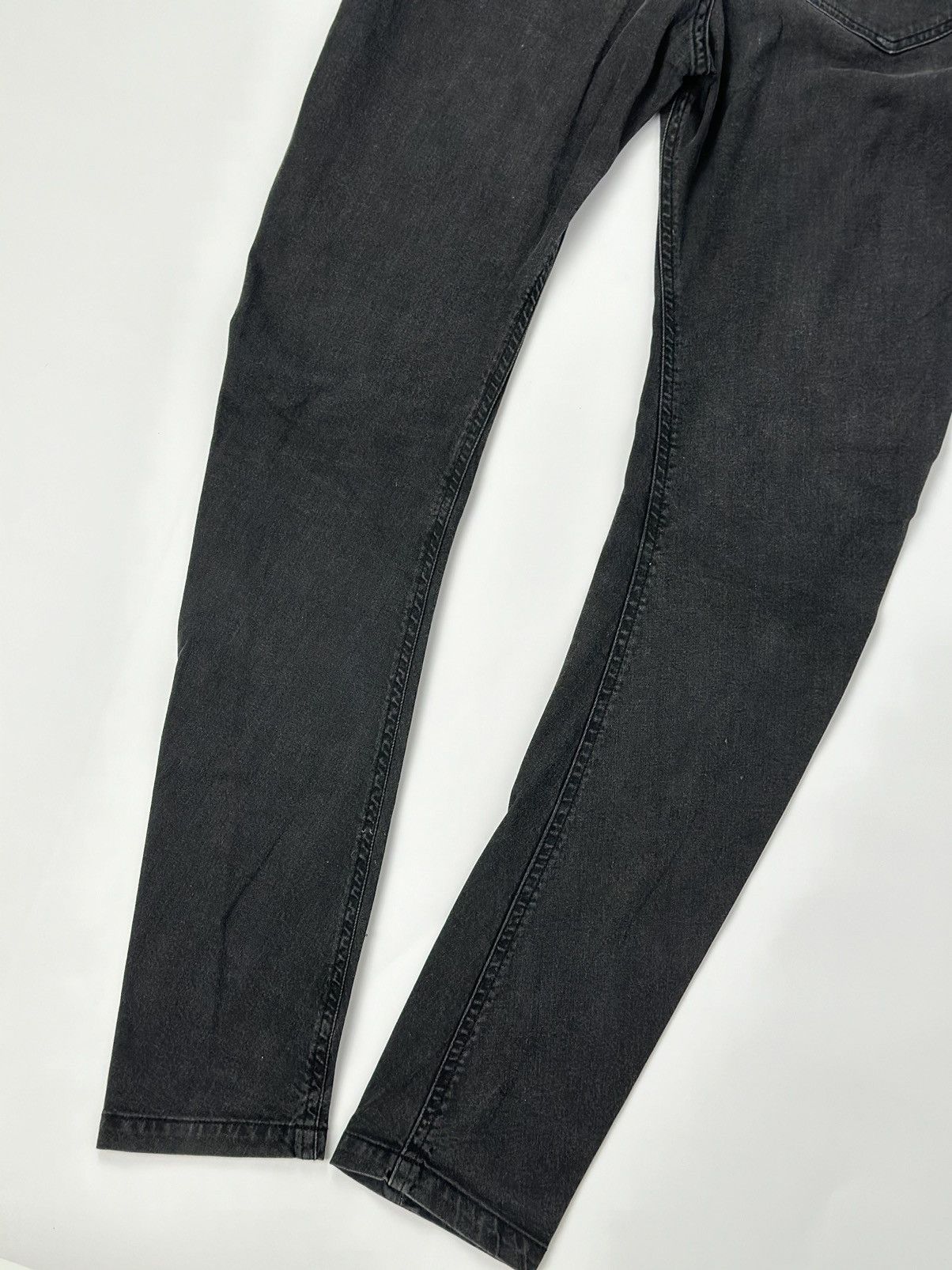 Julius Julius S/S18 Banana Curved 6oz Stretch Denim in Washed Black Size US 30 / EU 46 - 11 Thumbnail