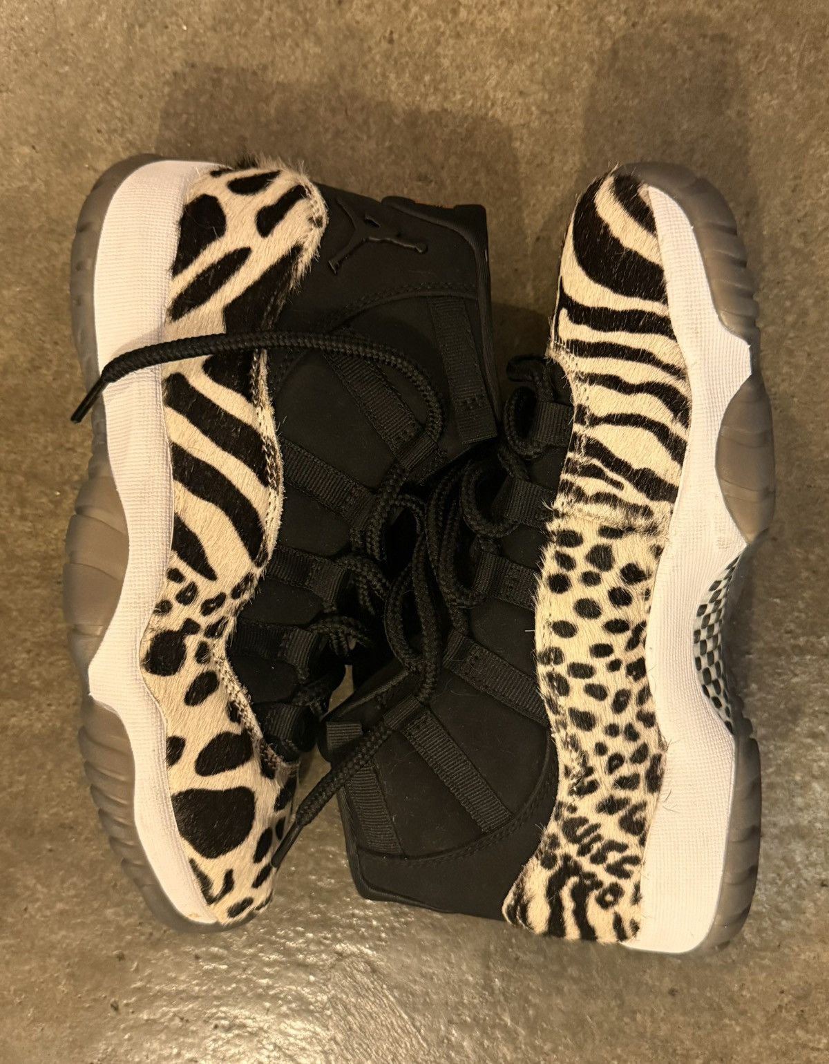 Jordan Brand Jordan 11 Animal Instinct Size US 7 / IT 37 - 1 Thumbnail