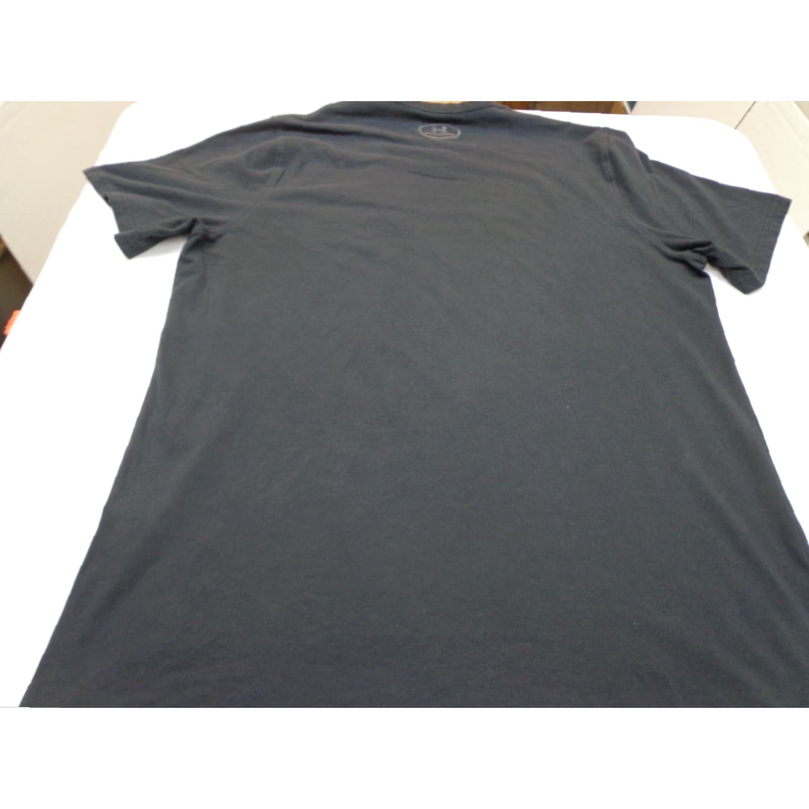 Under Armour Under Armour HeatGear T-Shirt Mens Large Black Loose Fit Short Sleeve Regular Size L Size US L / EU 52-54 / 3 - 7 Thumbnail