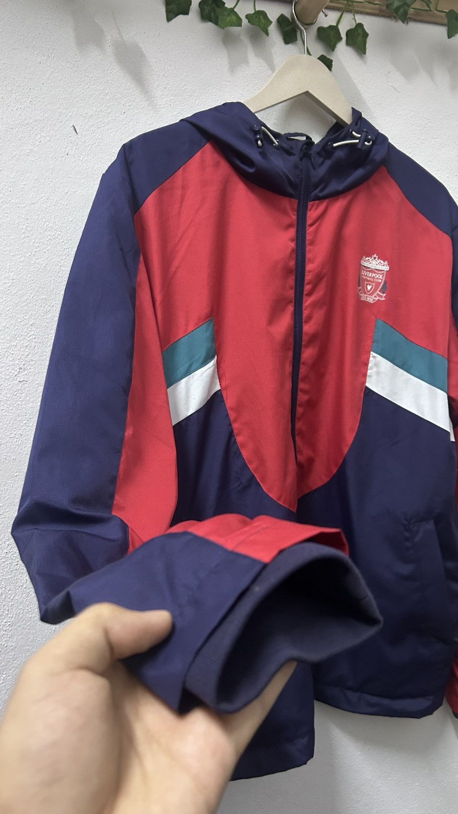 Nike 🔥Special Edition🔥 Liverpool Windbreaker 2 Layer Size US XL / EU 56 / 4 - 5 Thumbnail