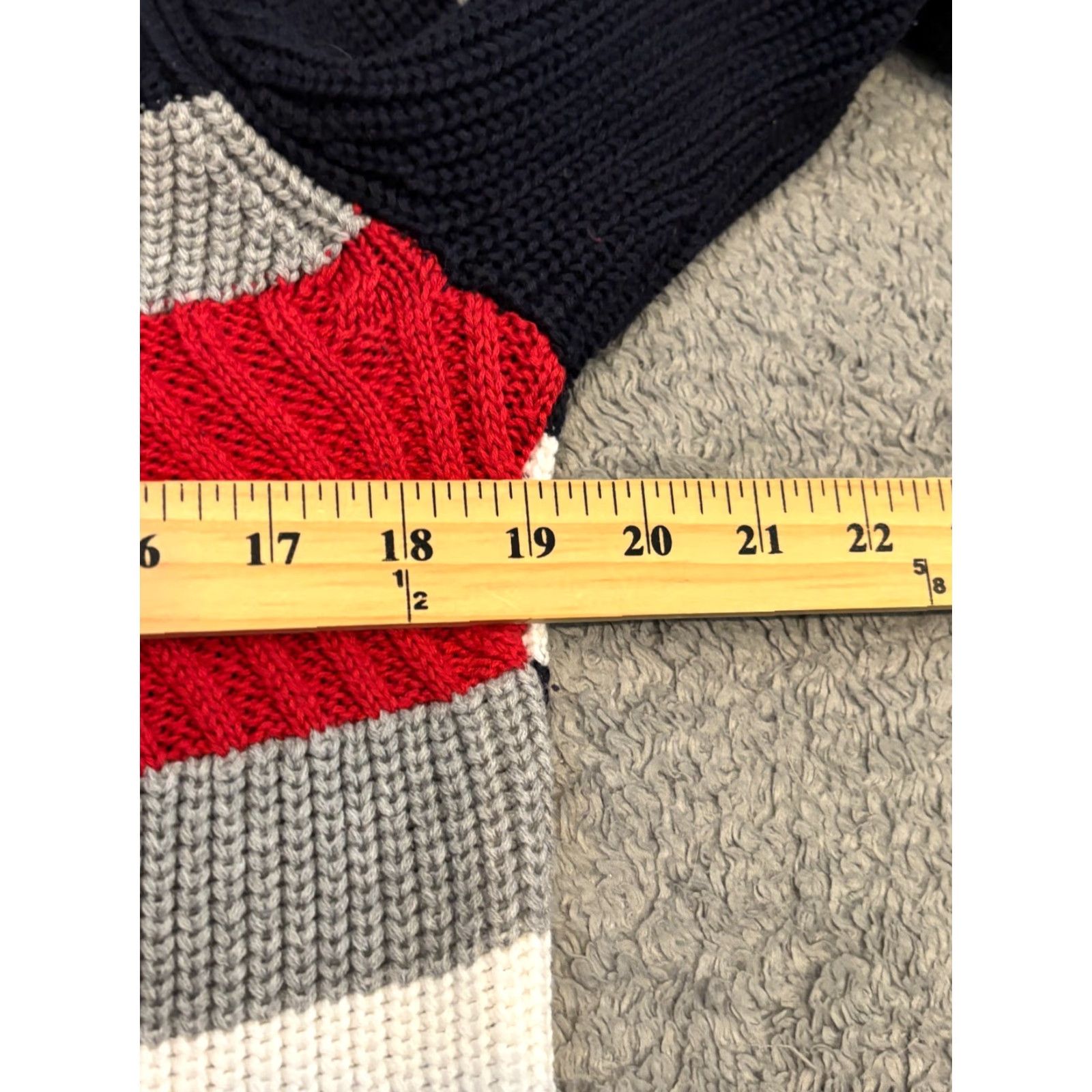 Tommy Hilfiger Tommy Hilfiger Sweater Womens Small Boat Neck Striped Color Block Red White Blue Size S / US 4 / IT 40 - 3 Thumbnail