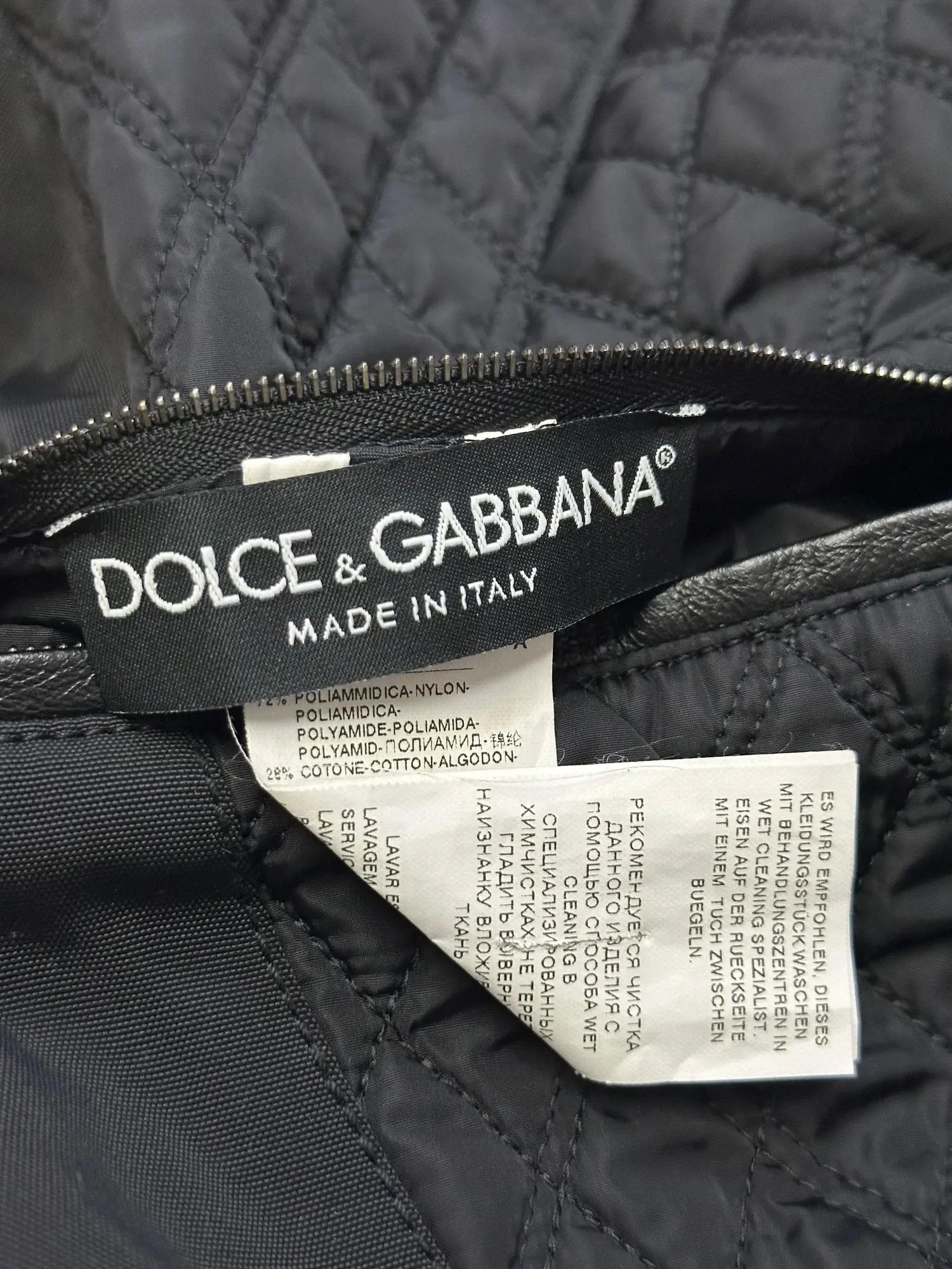 Dolce & Gabbana CC000013 Famiglia Love Jacket in Multicolor Size US S / EU 44-46 / 1 - 10 Thumbnail