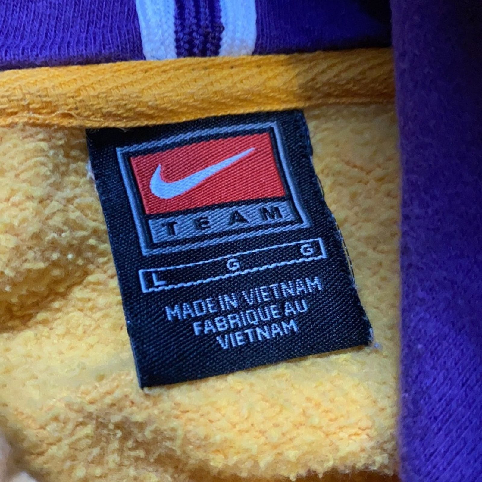 Nike 90s Nike LA Lakers Center Swoosh Hoodie Size US L / EU 52-54 / 3 - 13 Thumbnail