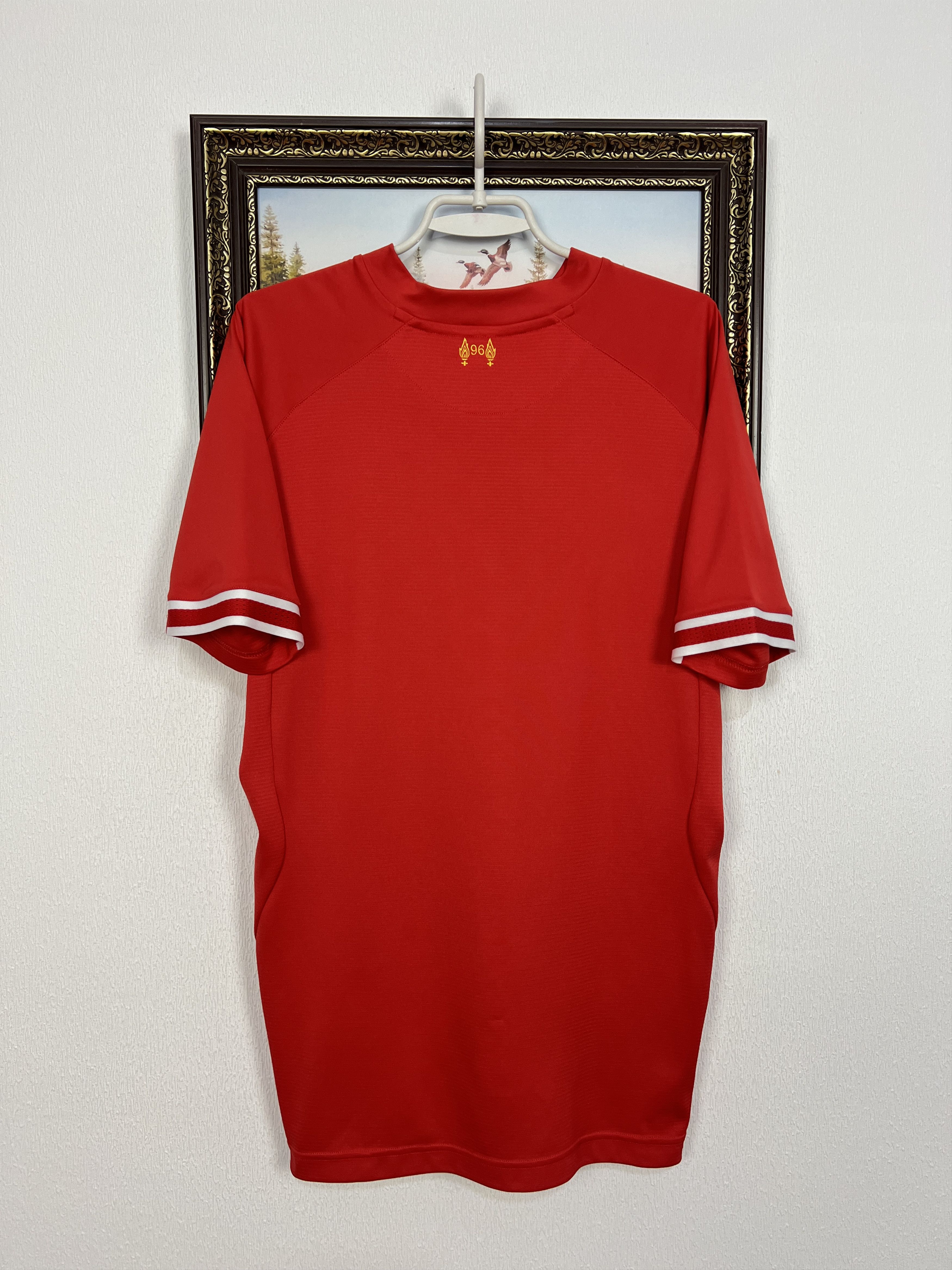 Warrior Liverpool Home football shirt 2013 Soccer Jersey Trikot Size US L / EU 52-54 / 3 - 9 Thumbnail