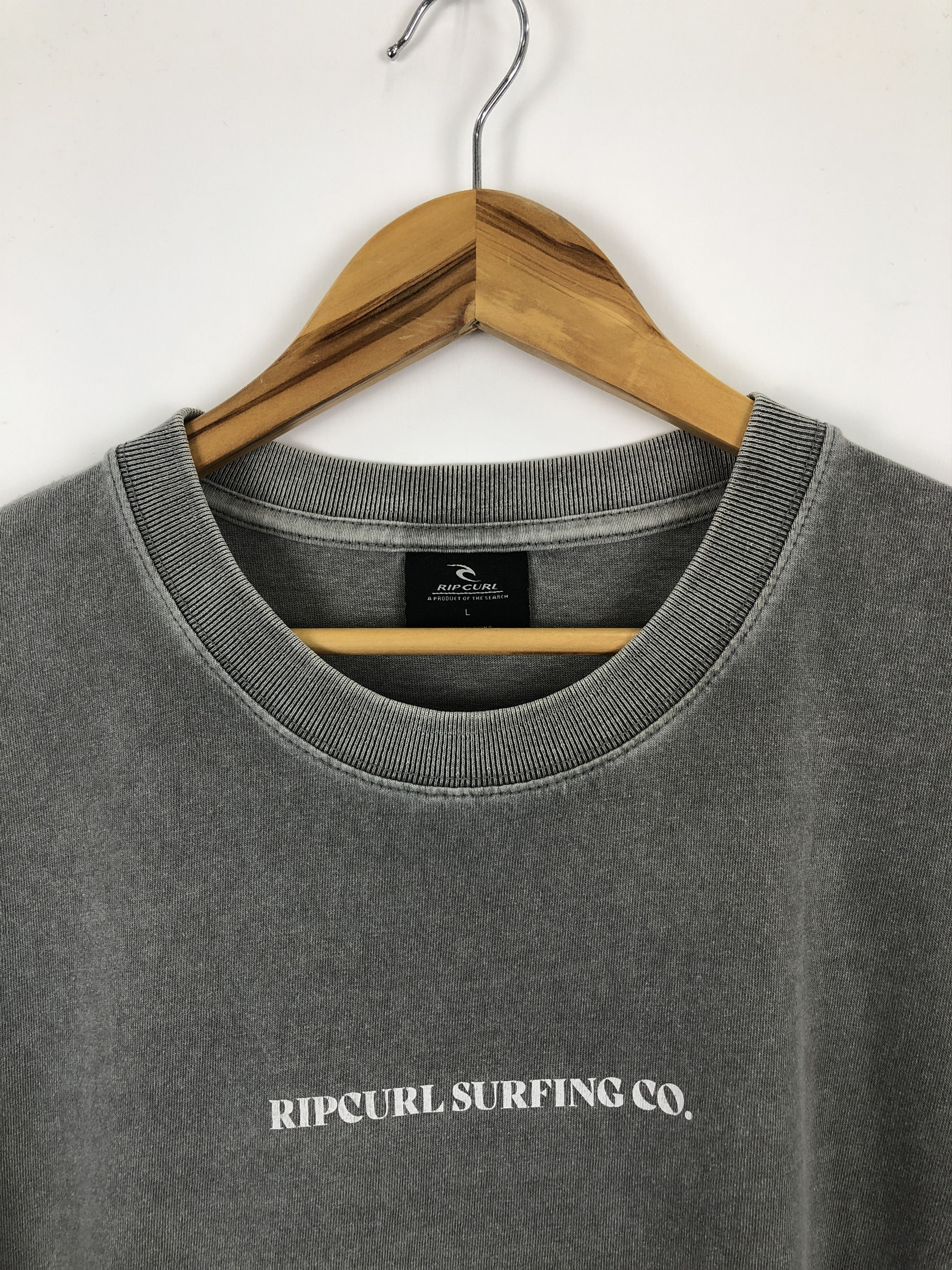 Rip Curl Vintage 90s Rip Curl Graphic Crewneck Tee TA0469 Size US L / EU 52-54 / 3 - 8 Thumbnail