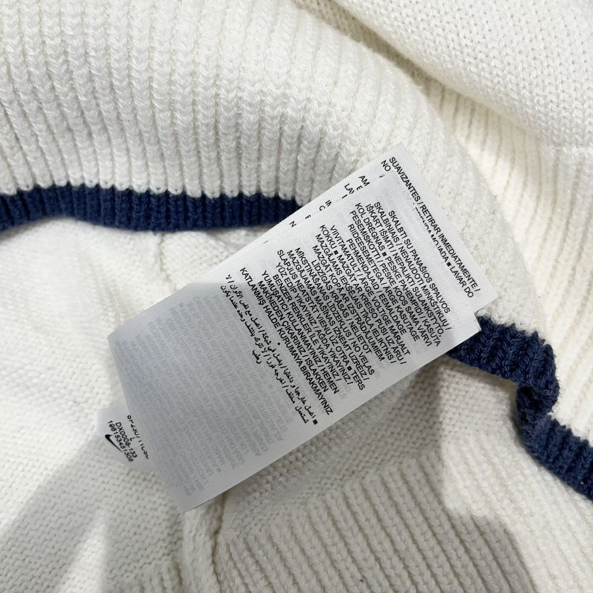 Nike Nike Sportswear Sweater White Size US L / EU 52-54 / 3 - 8 Thumbnail