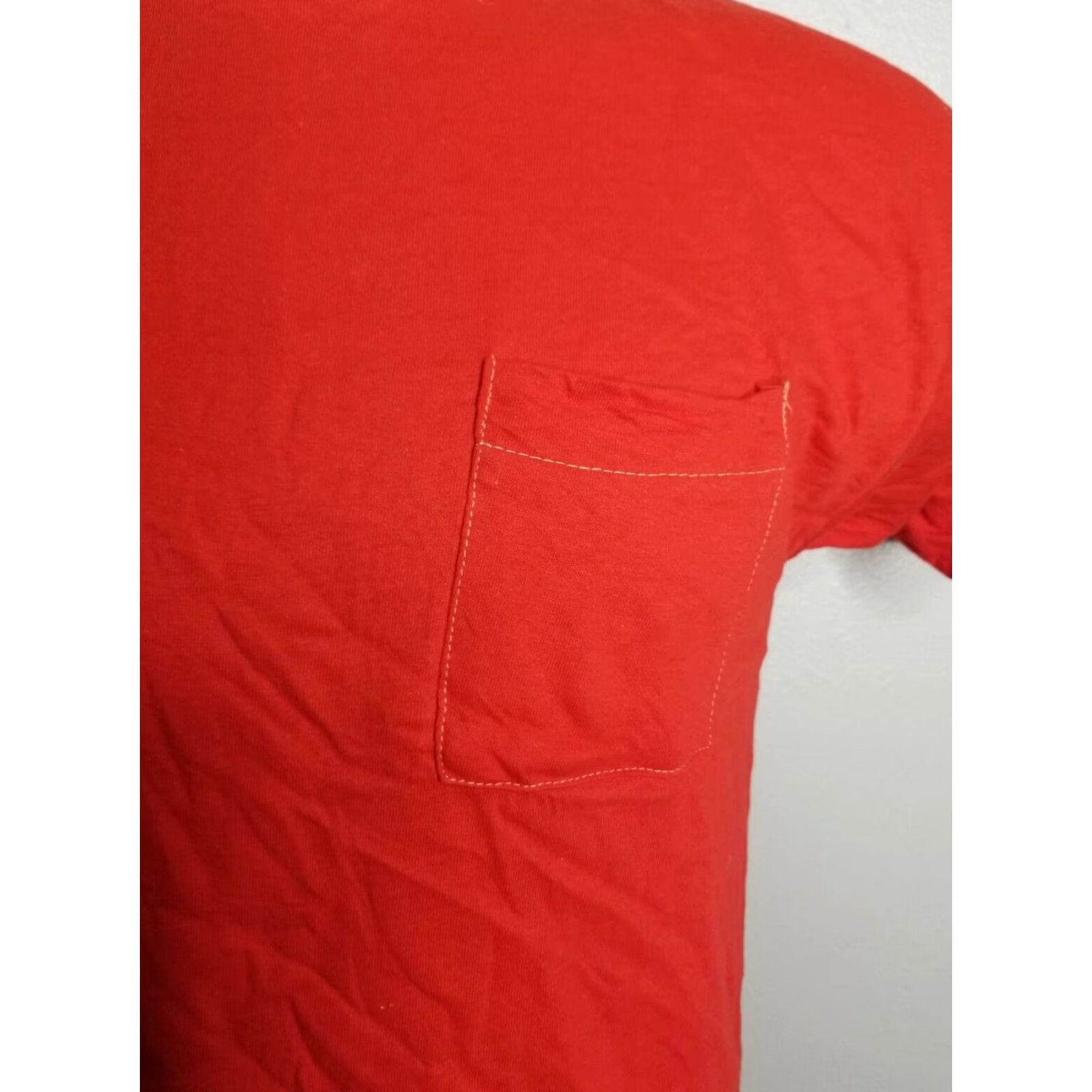 Fruit Of The Loom VINTAGE Fruit of the Loom T-Shirt Pocket Red Mens L Crew Neck 90s Distressed USA Short Sleeve Size US L / EU 52-54 / 3 - 4 Thumbnail