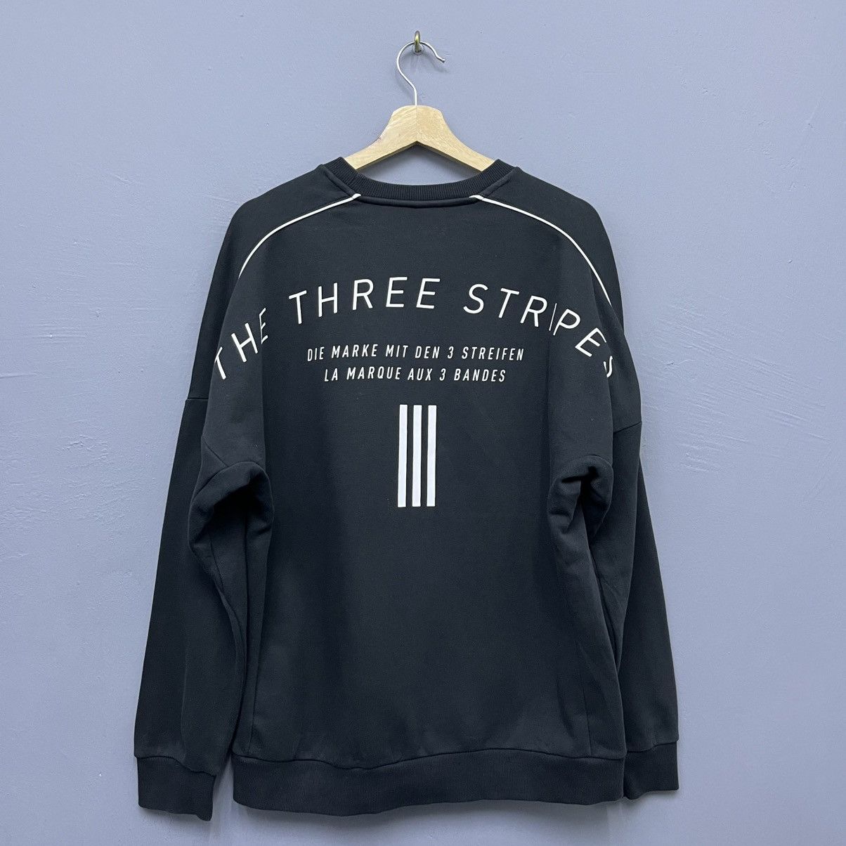 Adidas Adidas The Three Stripes Crewneck Sweatshirt Size US M / EU 48-50 / 2 - 1 Thumbnail