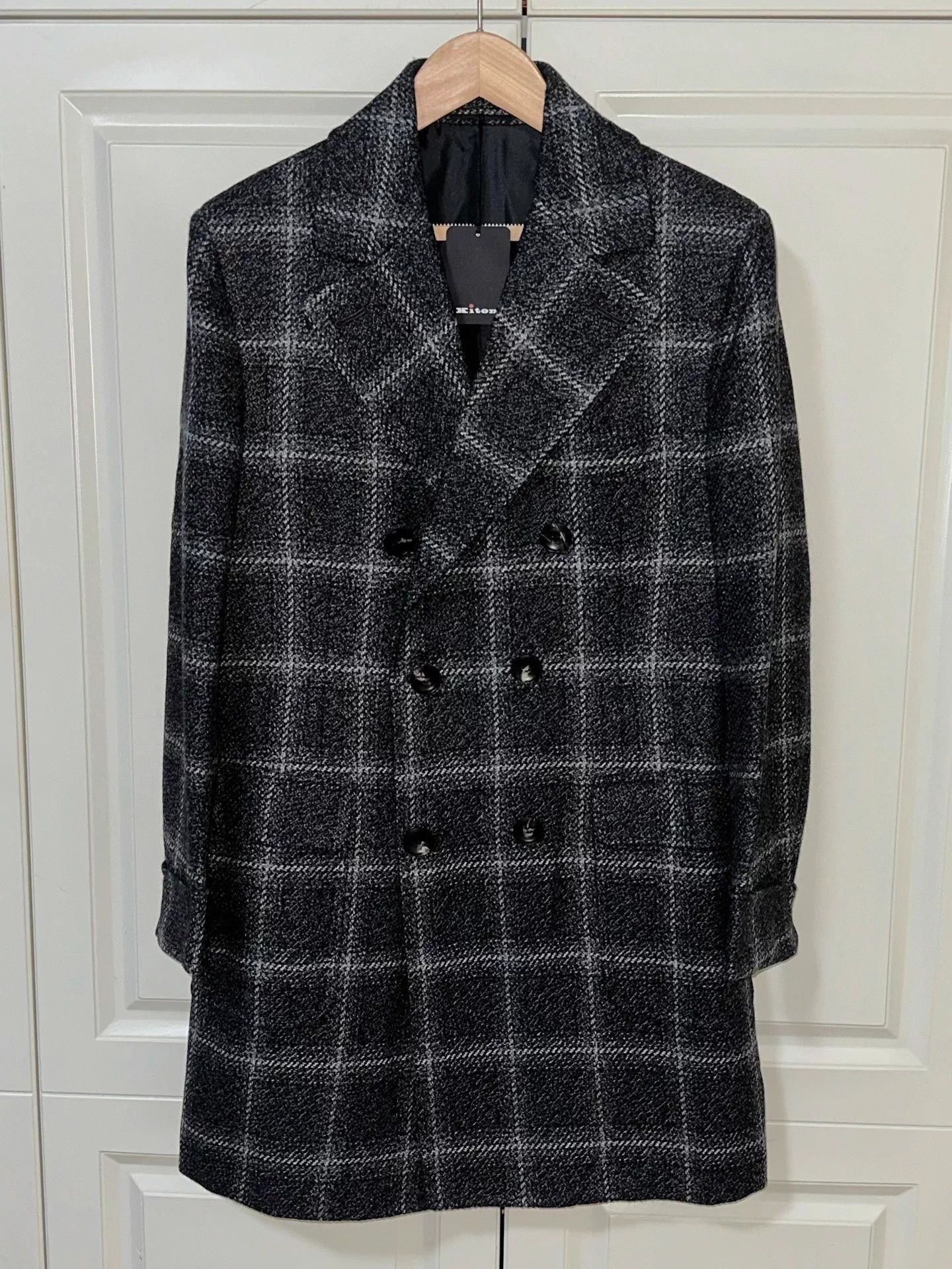Kiton Kiton 100% Cashmere Double Breasted New Coat 52 Size US L / EU 52-54 / 3 - 1 Thumbnail