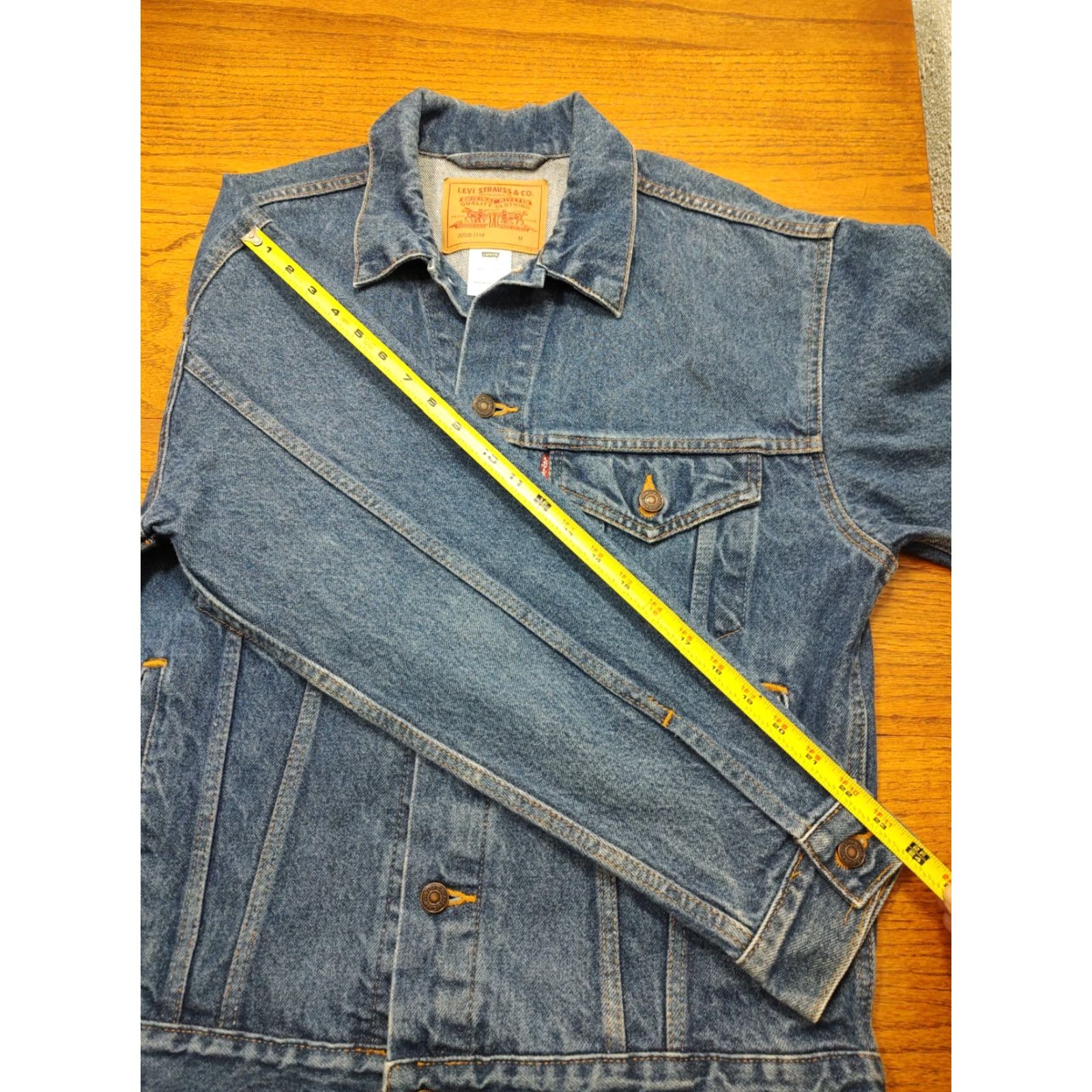 Levi's VINTAGE Levi's Denim Trucker Jacket Mens M Western Cowboy 90s 00s Blue Cotton Jacket 7112 70508 7110 80s 90s Mens M Denim Jeans Trucker Shirt/ Jacket Size US 29 - 7 Thumbnail