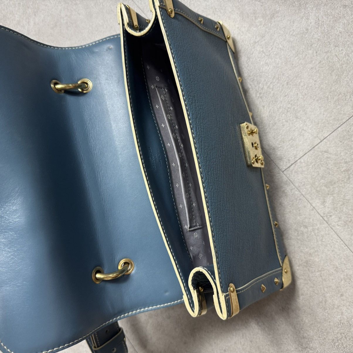 Louis Vuitton Louis Vuitton Tarente handbag in Suhali leather Size ONE SIZE - 6 Thumbnail