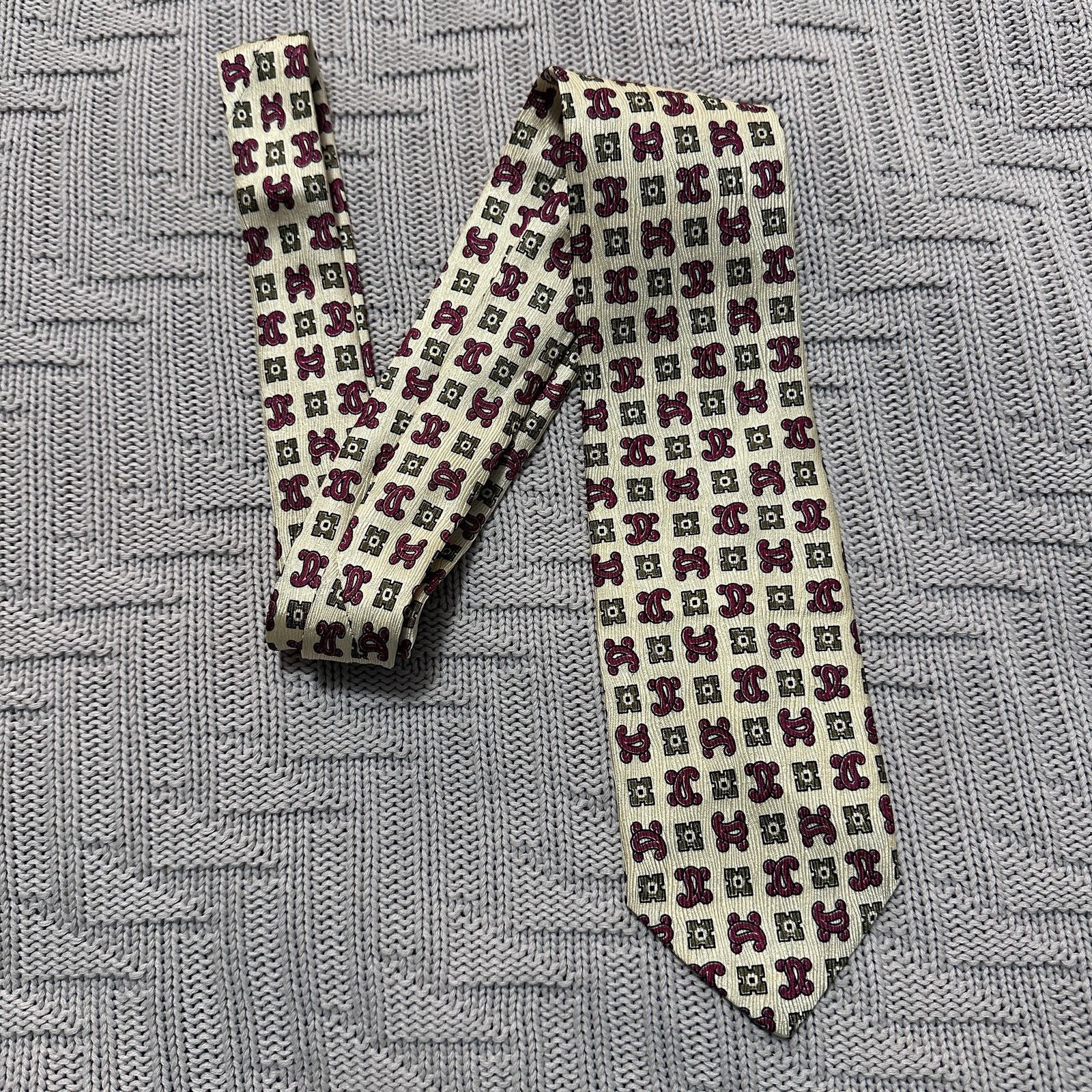 Alexander Julian Vintage Alexander Julian cream and red paisley silk tie Size ONE SIZE - 1 Thumbnail