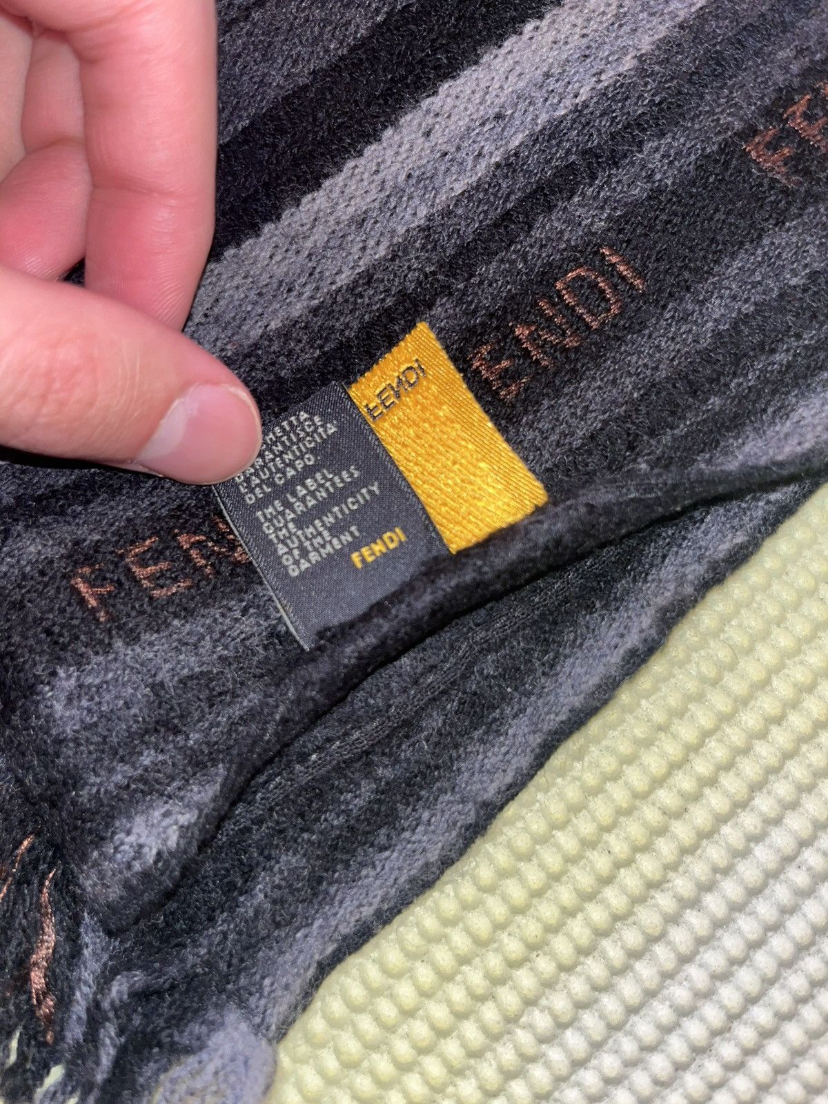 Fendi × Vintage Fendi Striped Logo Scarf Black And Grey Size ONE SIZE - 4 Thumbnail