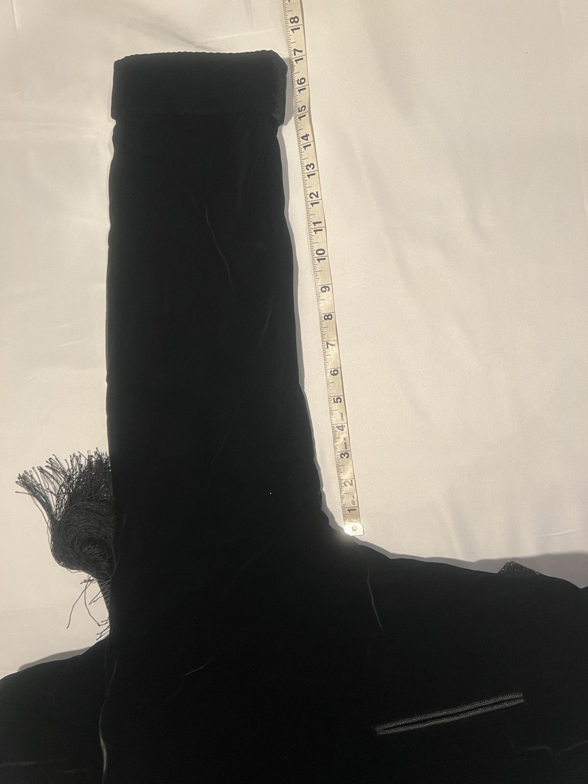 Saint Laurent Paris Saint Laurent velvet hoodie. 50/L. $3290 Size US M / EU 48-50 / 2 - 10 Thumbnail