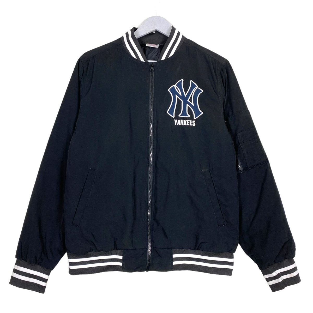 MLB × New York Yankees 💥NY YANKEES BIG LOGO MLB LIGHT JACKET Size US L / EU 52-54 / 3 - 1 Thumbnail