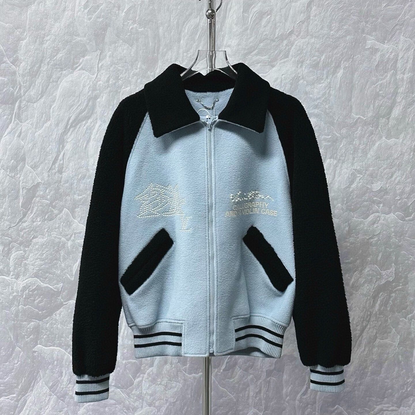 Louis Vuitton louis vuitton pearl baseball jacket ss24 Size US L / EU 52-54 / 3 - 1 Thumbnail