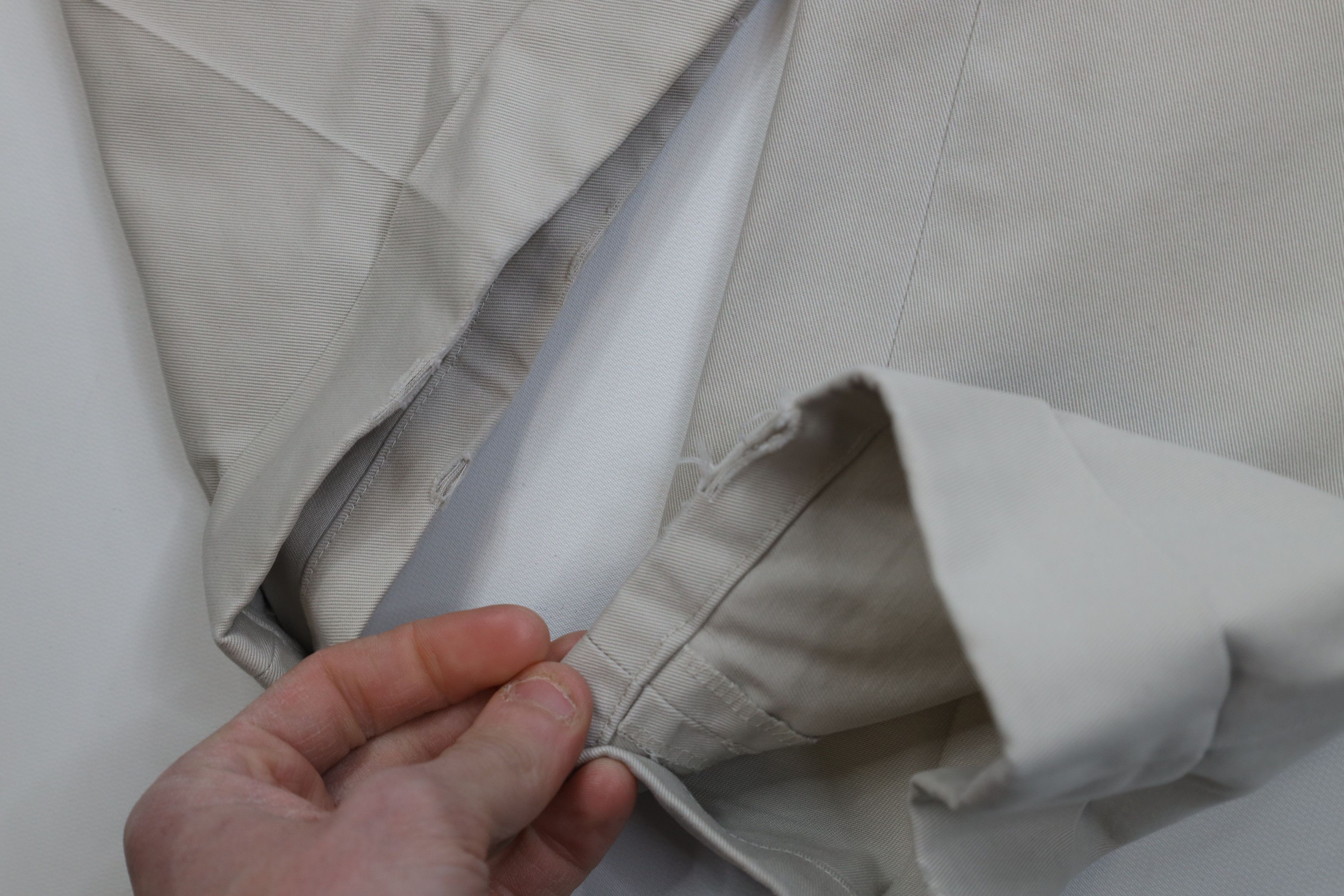 Brooks Brothers Brooks Brothers Heavy Thompson Advantage Chino Pants Stone Size US 34 / EU 50 - 6 Thumbnail