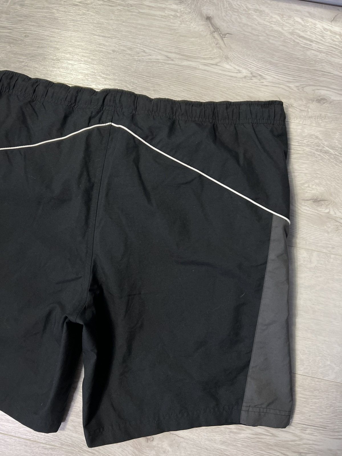 Nike Vintage Nike Big Logo Nylon Shorts / Embroidered Swoosh Logo Size US 34 / EU 50 - 10 Thumbnail