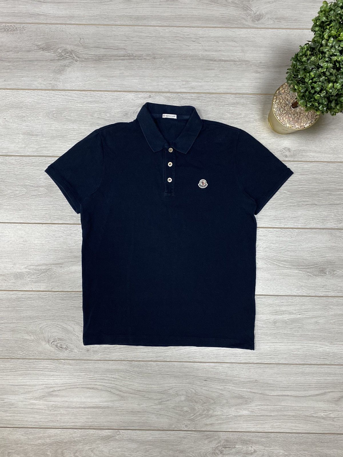 Moncler 🇫🇷 France neck logo polo t-shirt three buttons