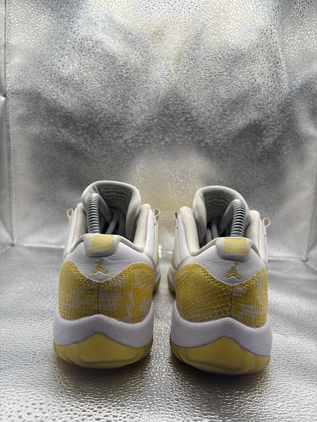 Jordan Brand Air Jordan 11 low yellow snakeskin Size US 7.5 / IT 37.5 - 4 Thumbnail