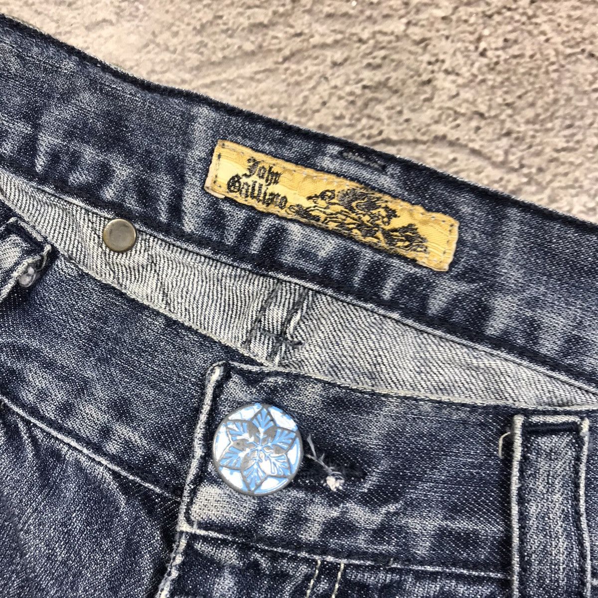Vintage Vintage 90s Faded Distressed Baggy Jeans Grunge Skate 33 Size US 33 - 4 Thumbnail