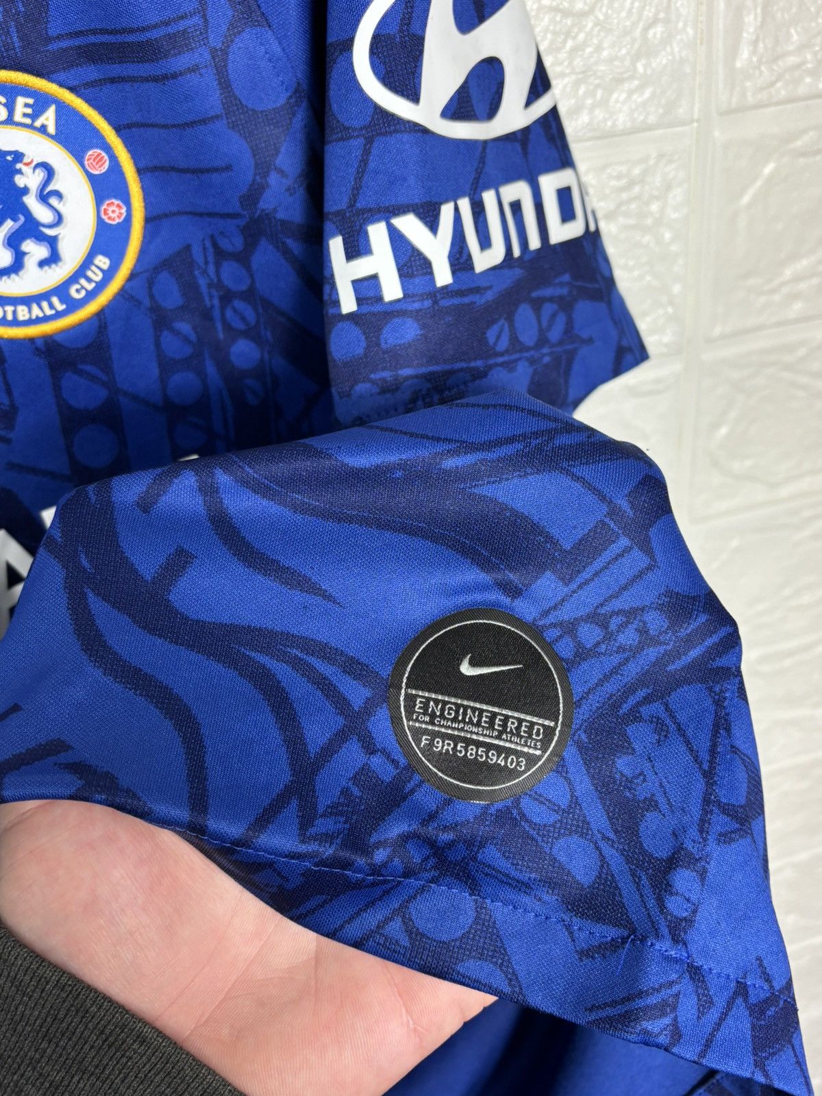 Nike CHELSEA 2019 2020 HOME FOOTBALL SHIRT SOCCER JERSEY NIKE Size US M / EU 48-50 / 2 - 6 Thumbnail