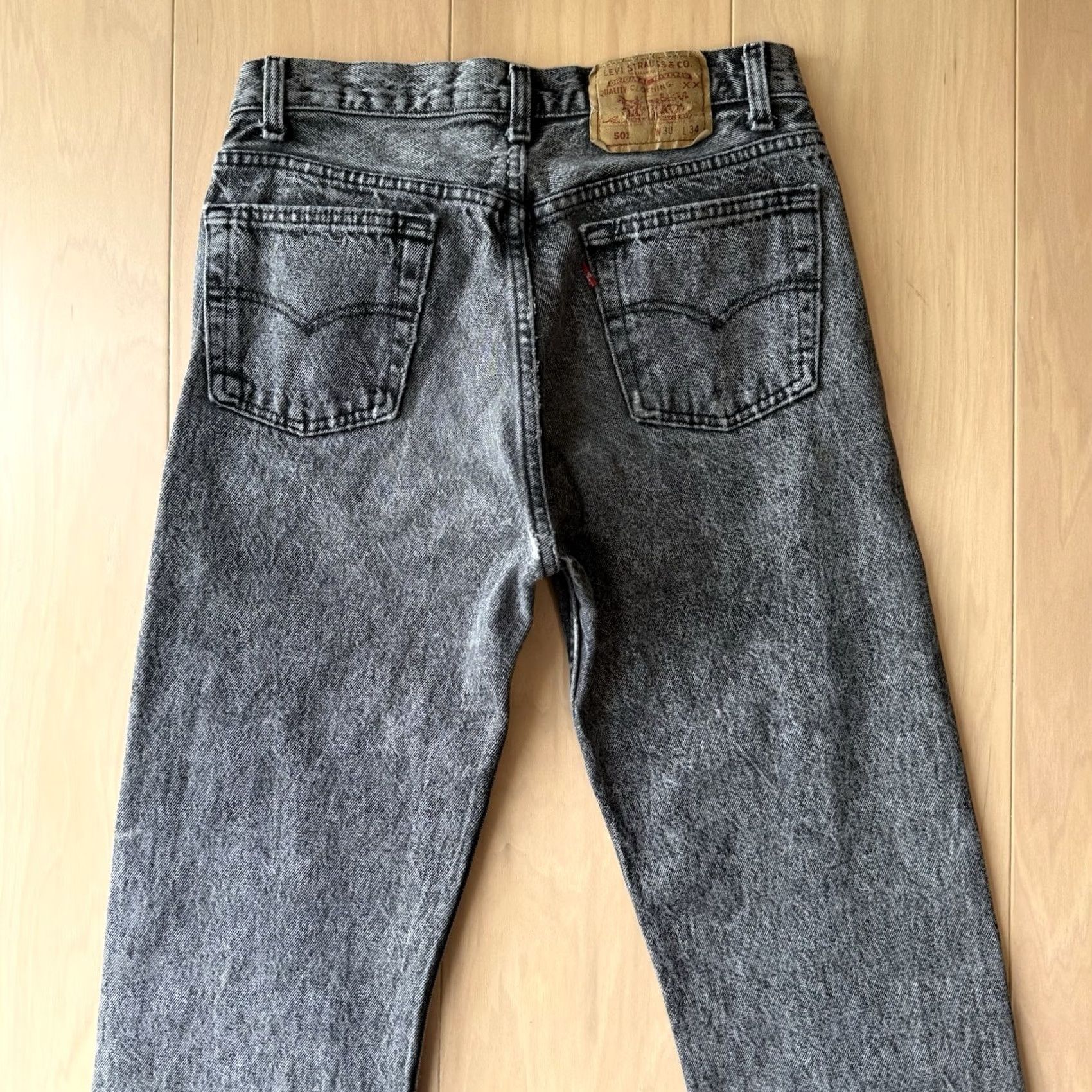 Levi's VINTAGE Levis 501 Jeans 29 Black 80s Denim Workwear USA Mens Size US 29 - 7 Thumbnail