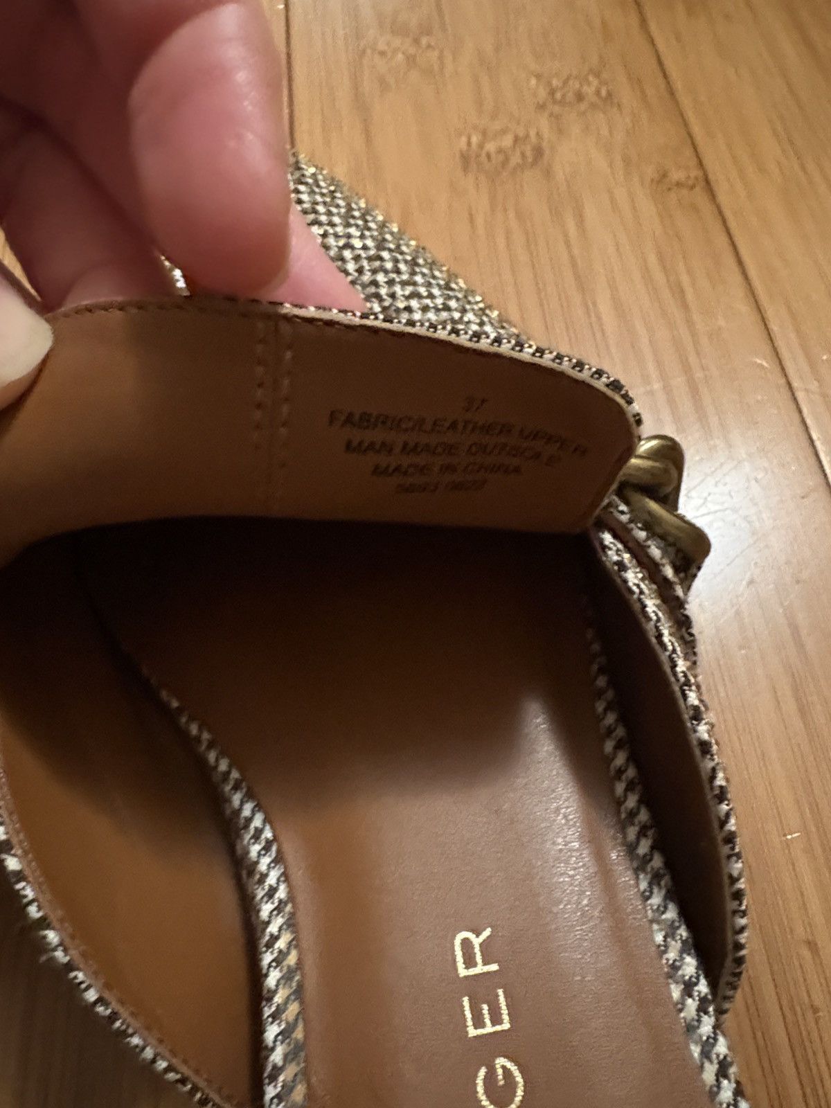 Kurt Geiger Kurt Geiger London Tweed Chain Detail Mules Size US 6 / IT 36 - 10 Thumbnail