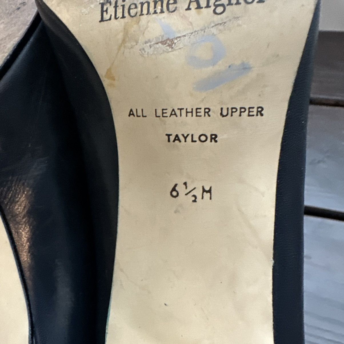 Etienne Aigner Etienne Aigner Taylor Heels Size 6.5M Black Leather Pumps Size US 6.5 / IT 36.5 - 7 Thumbnail